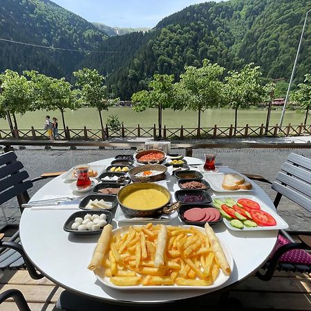 Ozkan Otel Hồ Uzungöl Ngoại thất bức ảnh