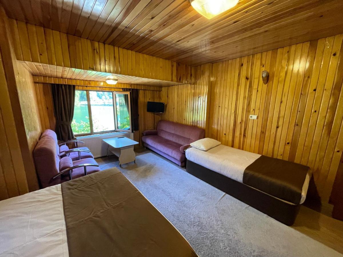 Ozkan Otel Hồ Uzungöl Ngoại thất bức ảnh