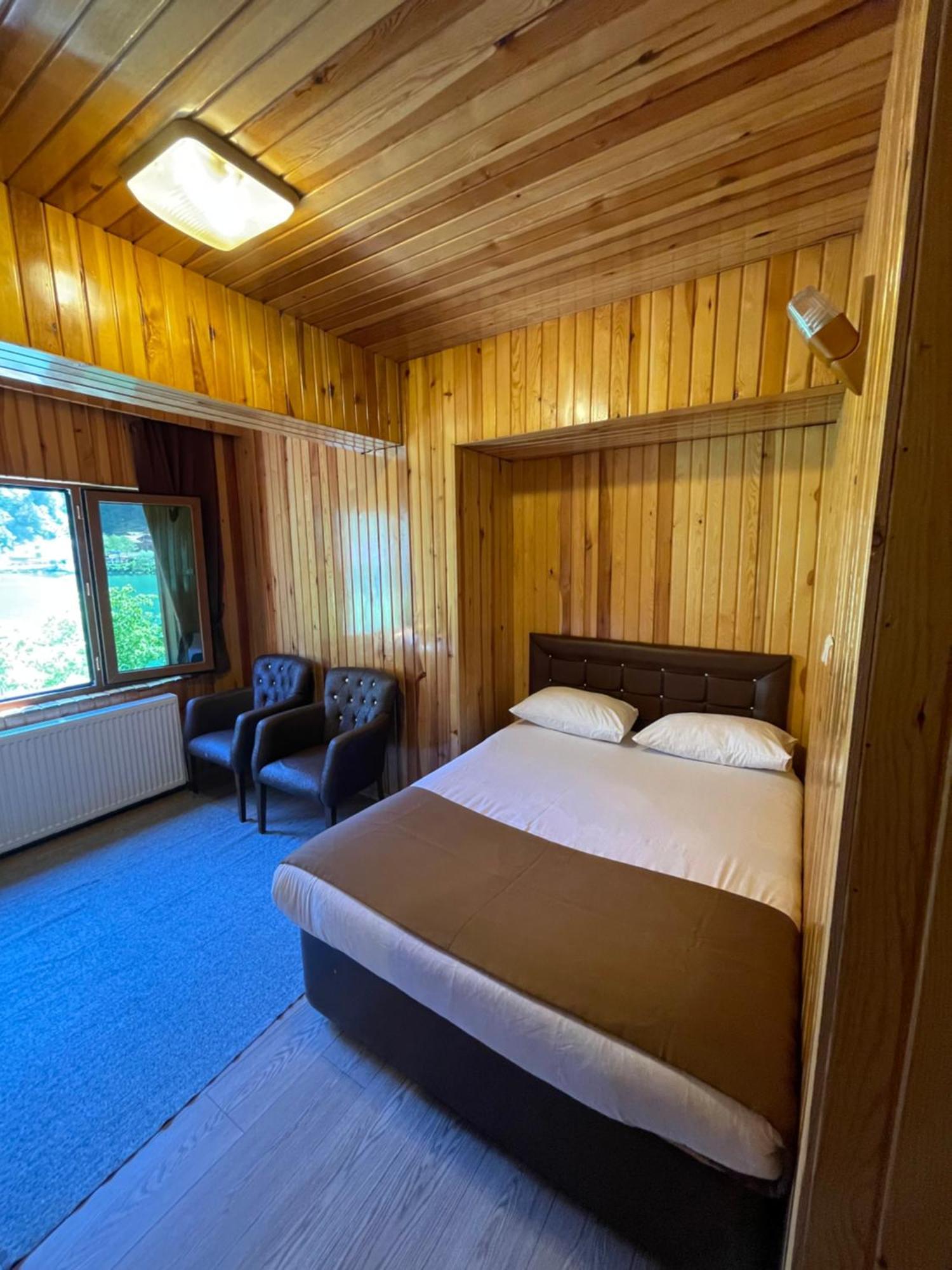 Ozkan Otel Hồ Uzungöl Ngoại thất bức ảnh
