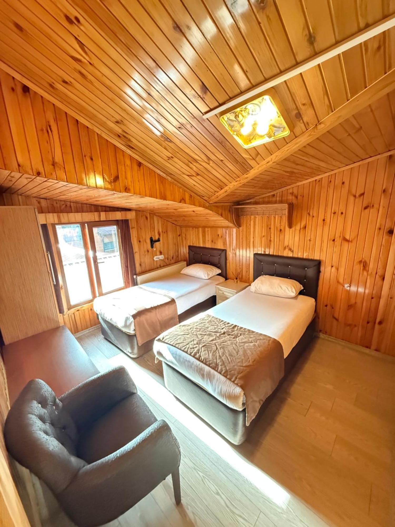 Ozkan Otel Hồ Uzungöl Ngoại thất bức ảnh